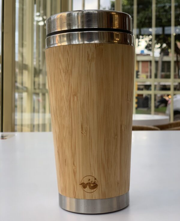 vaso de bambu y acero inoxidable